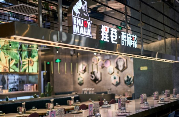 100平米小店1天翻台7遍 猩巷醉麻辣串串怎么做到的?