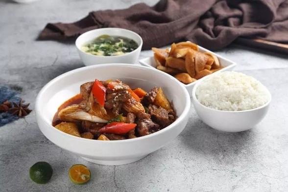 “千店级”的潜力单品 阿拉提大盘鸡将开启加盟发展路线