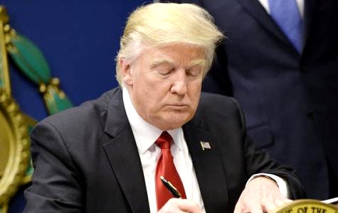 弹劾特朗普二轮听证会举行 黄金期货陷拉锯战