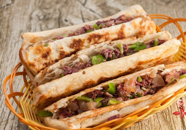 老河间驴肉火烧:不只是一种美食 还是一种文化