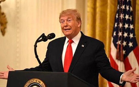 特朗普怒斥民主党发动政变 黄金TD蛰伏待机