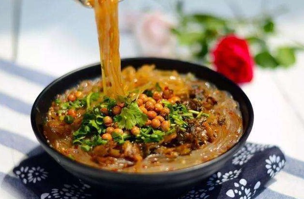 香飘四溢回味无穷 传奇酸辣粉已拥有加盟店130余家