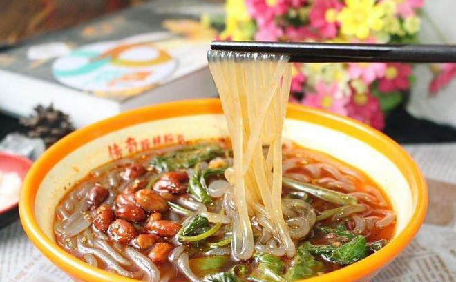 香飘四溢回味无穷 传奇酸辣粉已拥有加盟店130余家