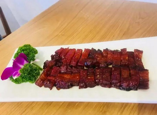 花少爷的粥装修升级 “最昂贵的蓝色”蒂芙尼蓝优雅上线