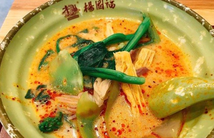 麻辣烫“走出去” 杨国福2020年要开1000家海外店