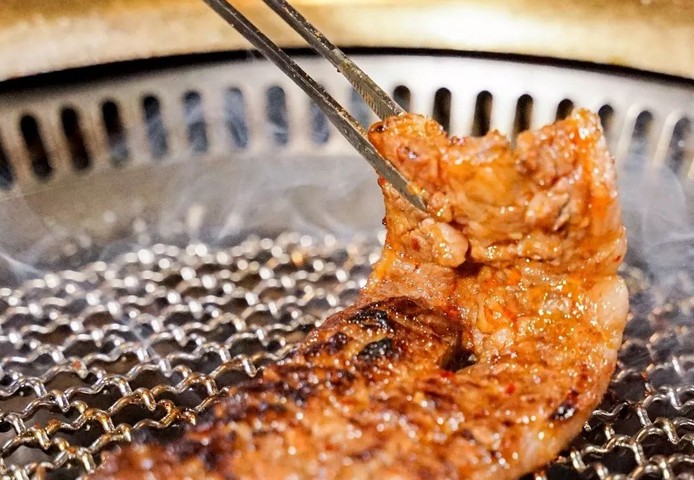 黑泽烧肉开到宝安 吃完这一口人间太值得