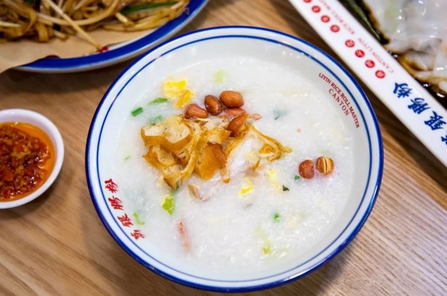 荔银肠粉:广州知名老字号 食神蔡澜亲题“肠粉泰斗”