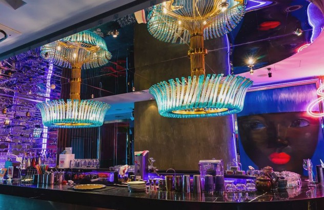 爱玲EILEEN:藏在陆家嘴的“复古女郎”全面焕新