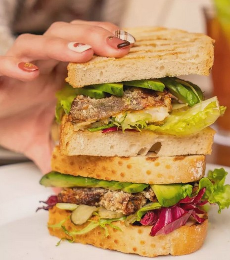 不依靠花里胡哨的外表 BISTRO 11如何征服叼嘴的吃货?