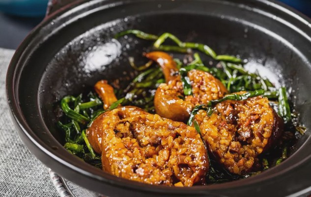 爱玲EILEEN:藏在陆家嘴的“复古女郎”全面焕新