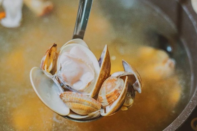 万宸恺轩海鲜姿造餐厅:涮一口海鲜打边炉 爽一个冬天