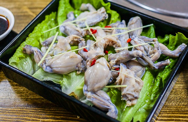 蚝情风味馆:专做癞蛤蟆的小吃店 一不小心就吃撑扶墙走