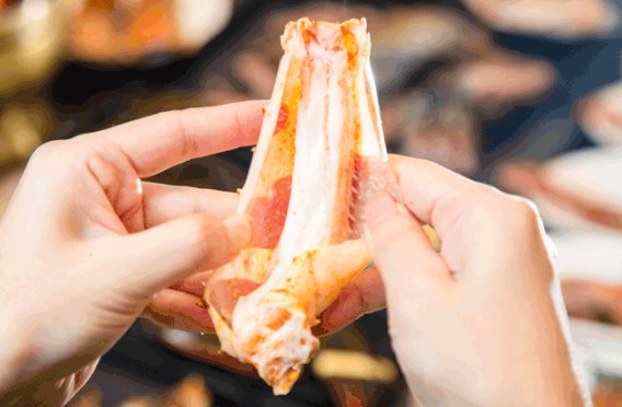 川骄海鲜自助:280+种海鲜盛宴 比脸还大的帝王蟹随便吃!