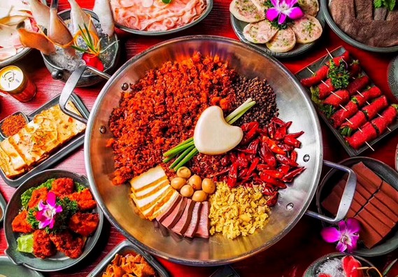 谭鸭血老火锅:将四川火锅文化带出国门 竖起金字招牌