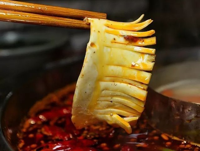 谭鸭血老火锅:将四川火锅文化带出国门 竖起金字招牌