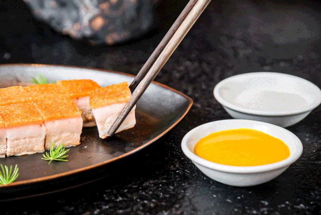 初筵餐厅:原汁原味的地道港味 每个角落都藏着设计之美