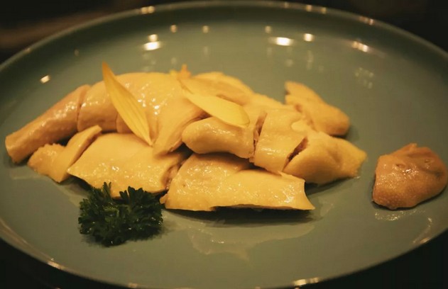 玉堂春暖:烟火气最浓的米其林餐厅 无数老广家庭的集体回忆