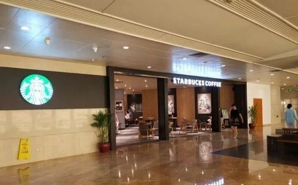 星巴克、瑞幸纷纷布局医院 这是喝咖啡的好地方吗?
