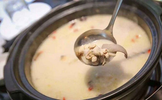 500万会员中年轻人过半 已经10岁的捞王究竟做了什么?