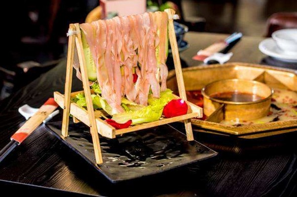 500万会员中年轻人过半 已经10岁的捞王究竟做了什么?