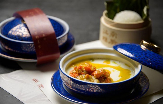 新梅华餐厅:30风雨 不变宾朋满座 十里飘香