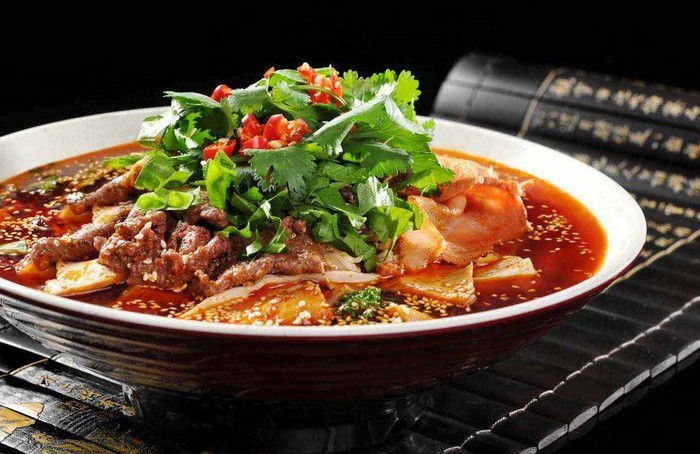 小摊贩和海底捞都在做的冒菜红海里 怎样才能脱颖而出?