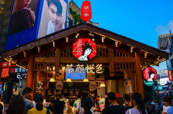 奶茶2019:喜茶奈雪领先 茶颜悦色自成一派 鹿角巷掉队