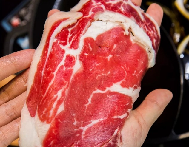 肉食主义者的专属福利 和牛寿喜烧放题肉类畅吃不限量