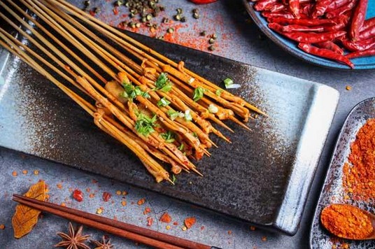 乐彡二荆条让:油锅里洗过澡的串串 吃了还想吃