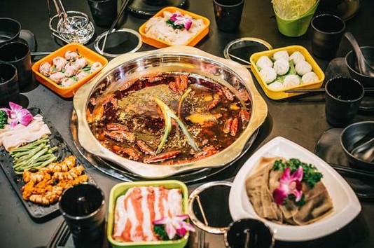 火锅也能清新爽朗 鼎库时尚火锅打造全新绿色美食业态