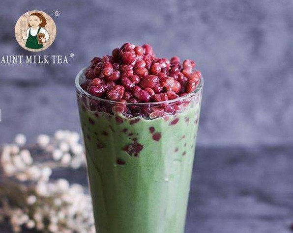 秋满阿姨奶茶:五彩斑斓的精准搭配 总有你爱的那一款