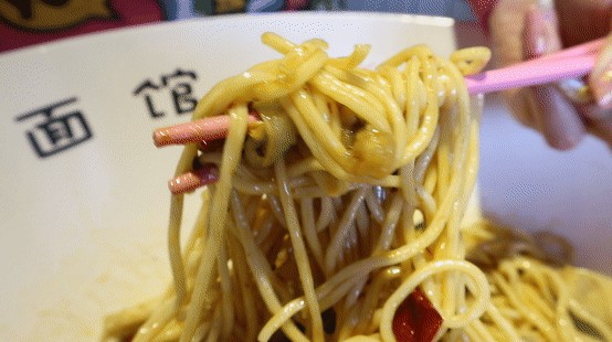 卖巨无霸牛蛙拌面的网红餐厅 友达面馆全国开店600余家