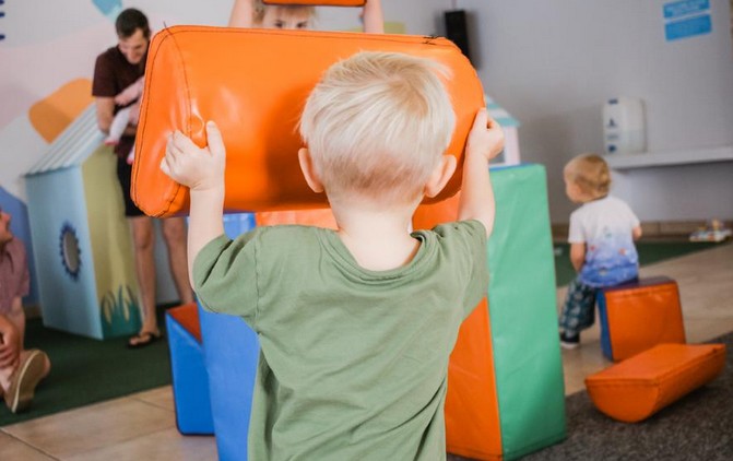 “早教+托育”混合经营成热潮 这是一门好生意吗?