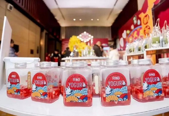 国内第二家上市的茶饮品牌 R&B巡茶不断创新