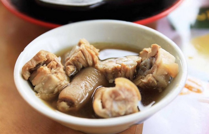 坚守古早味 新记肉骨茶入围“肉骨茶王中王”大赛50强