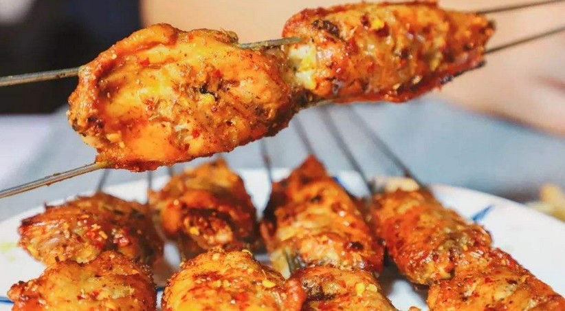 加盟商心中的创业好品牌 胡咥烧烤火遍大江南北