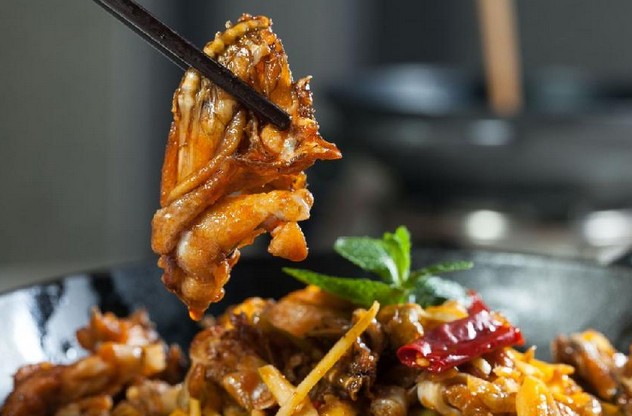 小龙虾“遇冷”牛蛙上位 2020的餐饮爆品是谁?