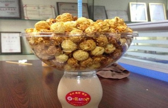 爆米花和奶茶合二为一 加盟百变奇特爆奶吧探索新商机