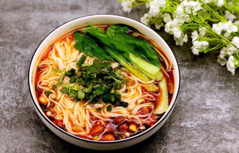 加盟店两千家 加红加青重庆小面实现你的创业梦想