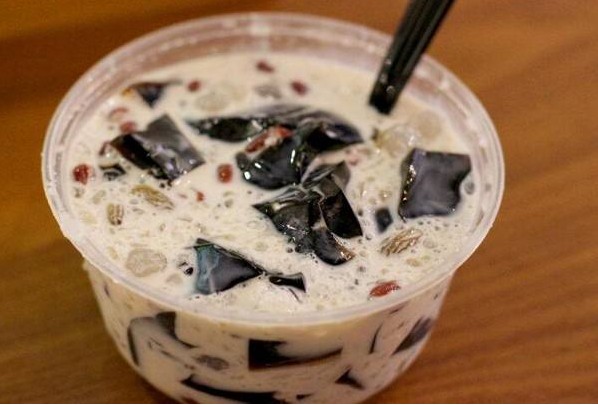 值得投资的加盟好项目 小兮烧仙草人气爆棚