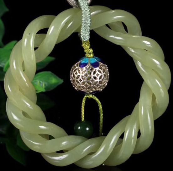 伟德bv1946官网-钥匙扣挂件工艺饰品样机