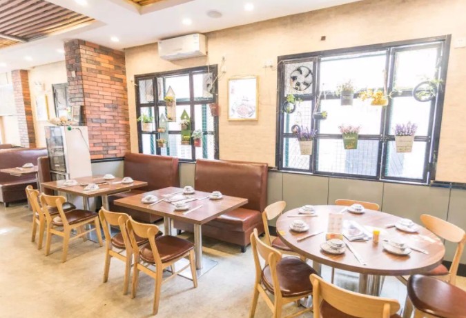 心源餐厅:现烤乳鸽16.8元一只 酥到骨头里