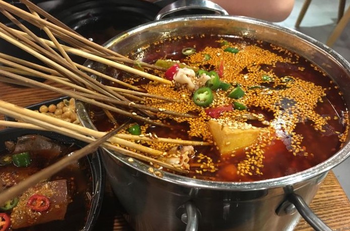 巴府红料串串香 成都人熟悉的味道