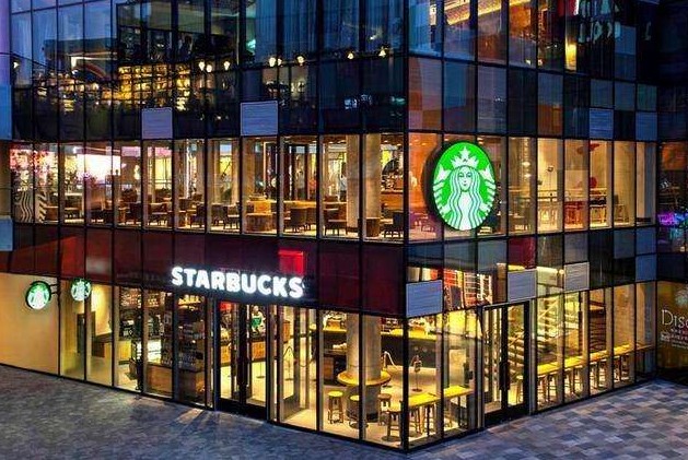 餐饮店纷纷关门 为什么星巴克仍有半数门店能正常营业?