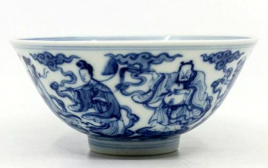 英国发现稀有中国清朝青花碗 预计拍卖金额价值将高达3万英镑