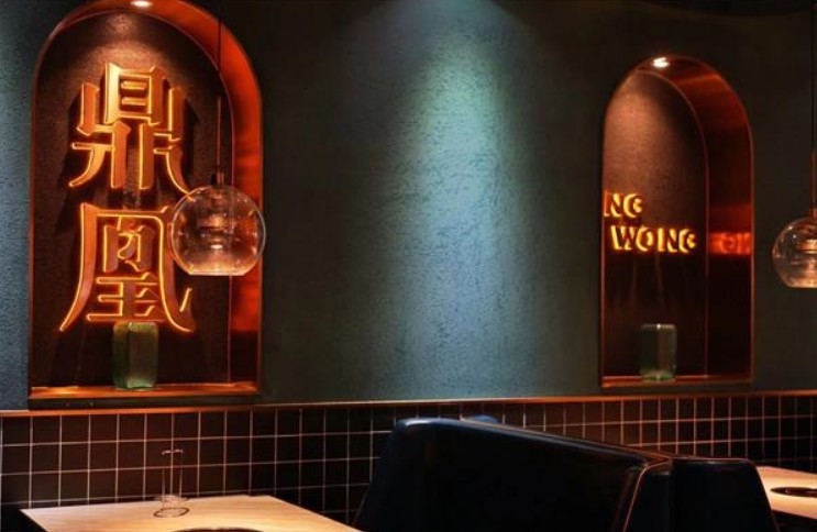 火锅串串之外的新选择 鼎凰花胶鸡海鲜火锅火了