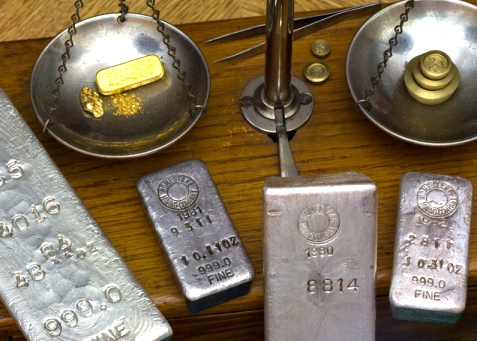 境外确诊突破一万例 白银期货前景被看好