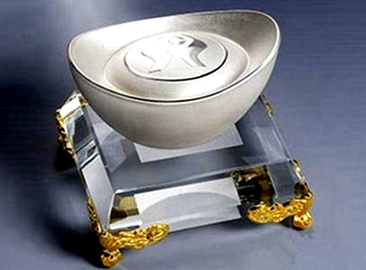 特朗普将采取举措救市 白银17关口挣扎不已