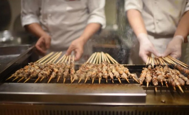 西贝167家门店恢复堂食 到底会不会有人来吃饭?