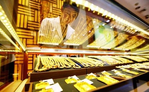 黄金门店卖场冷清 发起线上销售云购买